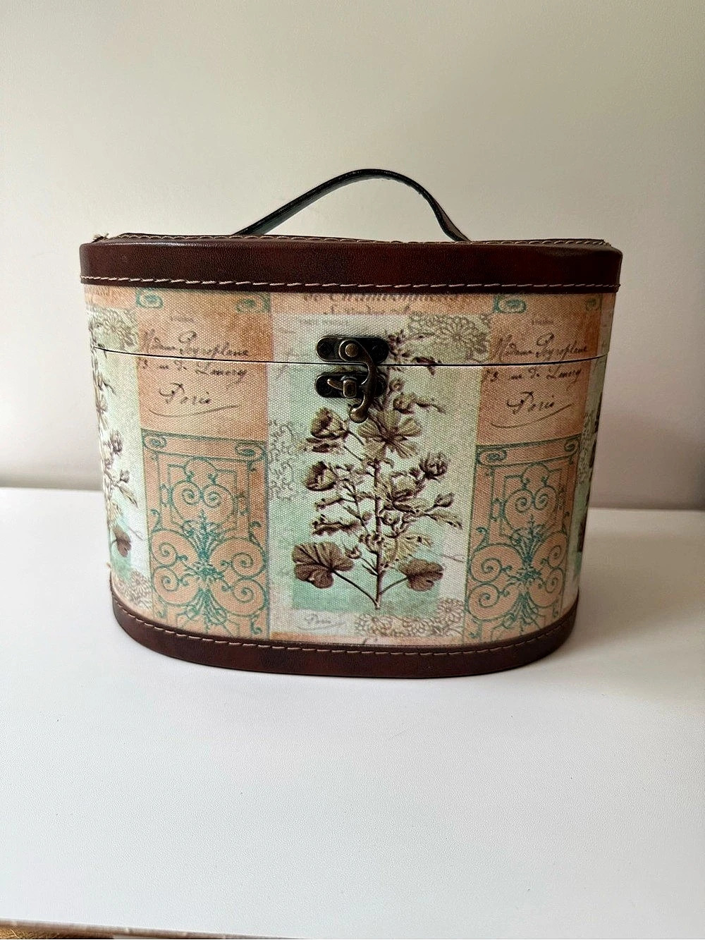 HomeSense Floral Decorative Storage Trunk in Brown & Green Like New